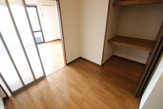 【寝室】アブニール宮島口　B棟 