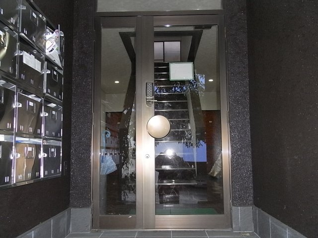 岡本ビラのエントランス