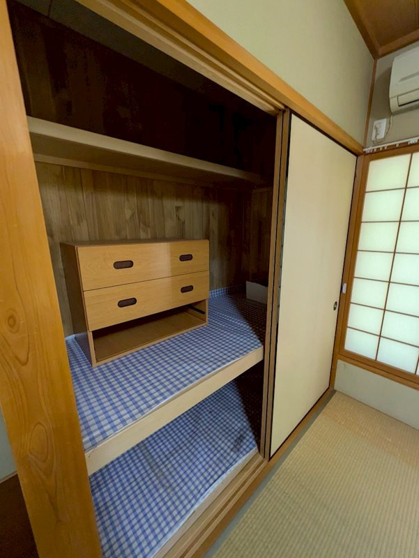石巻町北屋敷 倉庫付貸家の収納