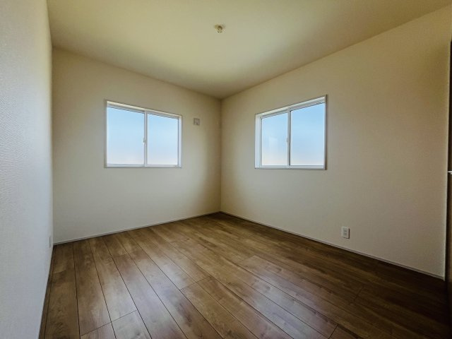 【洋室】 | 本庄市東台１丁目　ブルーミングガーデン　新築戸建　全２棟　2号棟