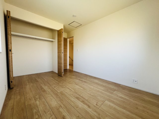 【洋室】 | 本庄市東台１丁目　ブルーミングガーデン　新築戸建　全２棟　2号棟