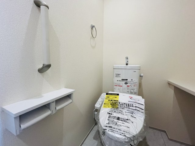 【トイレ】 | 本庄市東台１丁目　ブルーミングガーデン　新築戸建　全２棟　2号棟