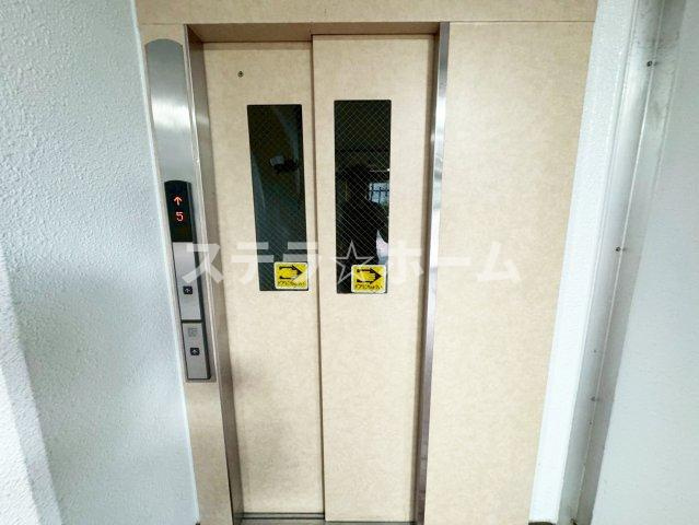 千里ロイヤルマンションのその他共用部分|エレベーターです