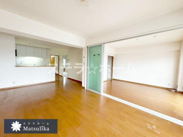 千里ロイヤルマンションの居間・リビング|居間です