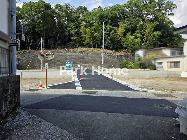 高知市石立町-1号地・建築条件付き-売土地の前面道路含む現地写真|1号地　2025.9月：現況