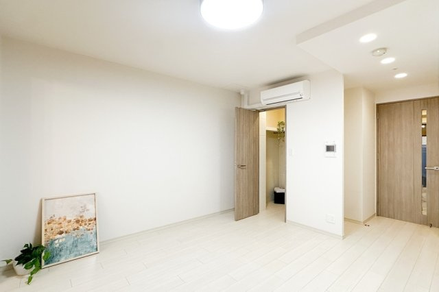 【その他】 | プレサンスロジェ天満橋リバーテラス | LDKにウォークインクローゼットがあります♪