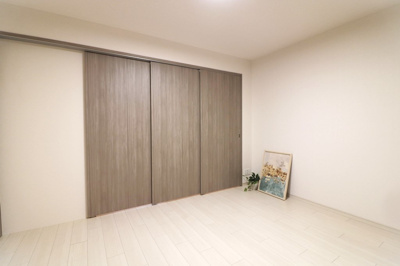 【居間・リビング】 | プレサンスロジェ天満橋リバーテラス | もちろん　LDKと洋室分けてご使用いただく事も可能です♪