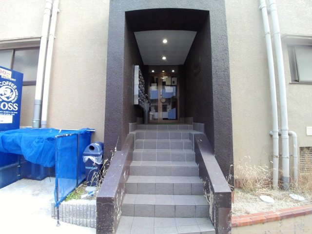 岡本ビラのエントランス