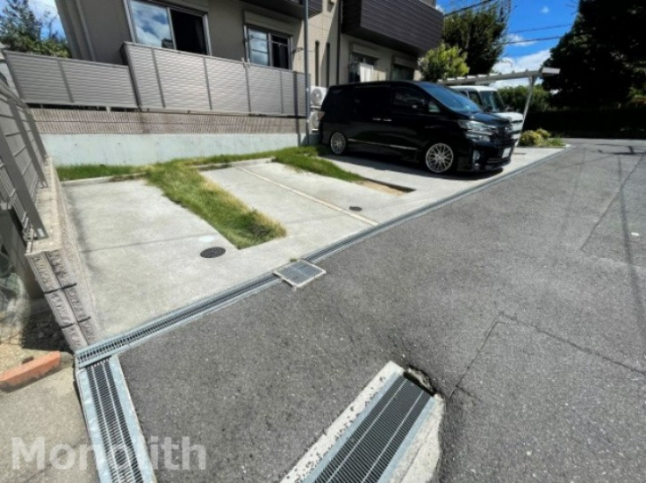 Casa Domaniの駐車場