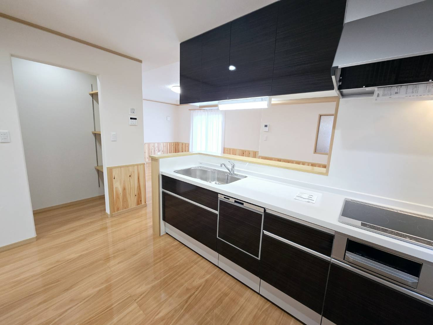 八戸市大字河原木字久保16-47　B棟のキッチン