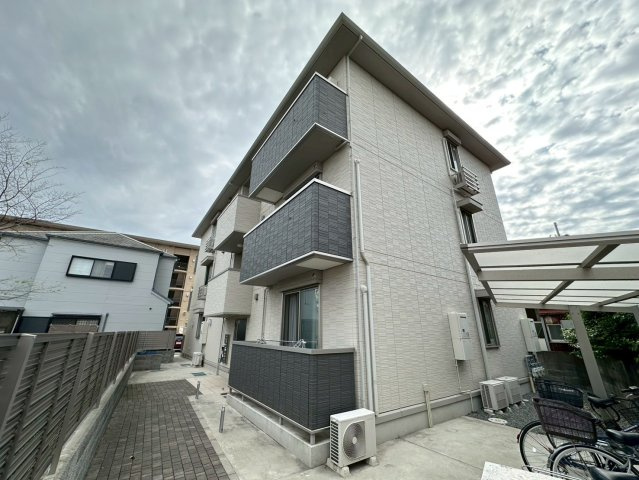 ベルプラージュ魚住