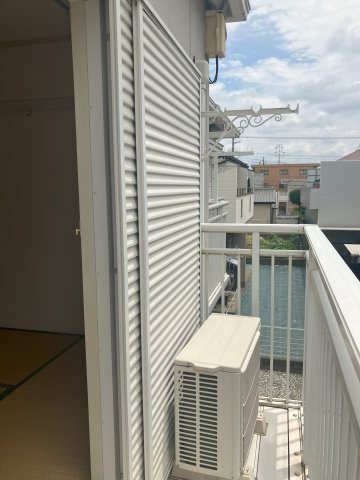 【バルコニー】 | ロジュマン本郷