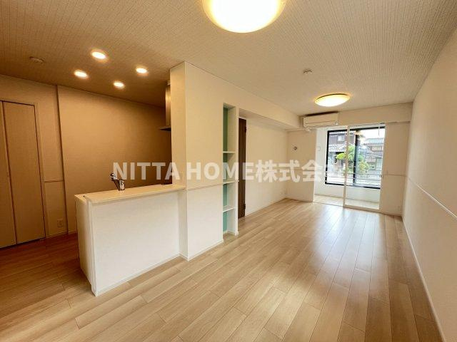 デスパシオ氷上Ⅱの居間・リビング|リビング１３．３帖あります(*^^*)