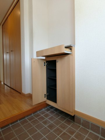 プロムナードＢの外観