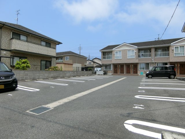 プロムナードＢの駐車場