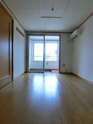 プロムナードＢの居間・リビング