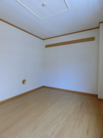 プロムナードＢの洋室