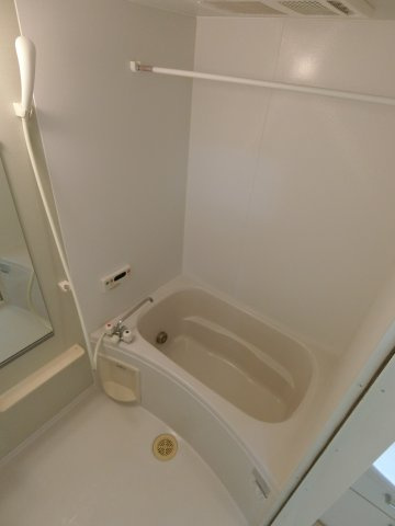 プロムナードＢの浴室