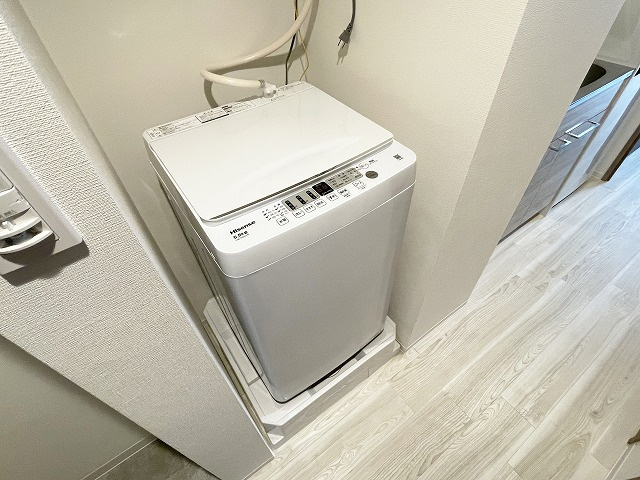 【設備】 | エスリードカレッジゲート南草津 | 洗濯機（同物件別室の写真です）