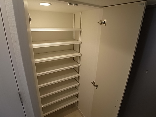 神戸市兵庫区本町２丁目の賃貸マンション
