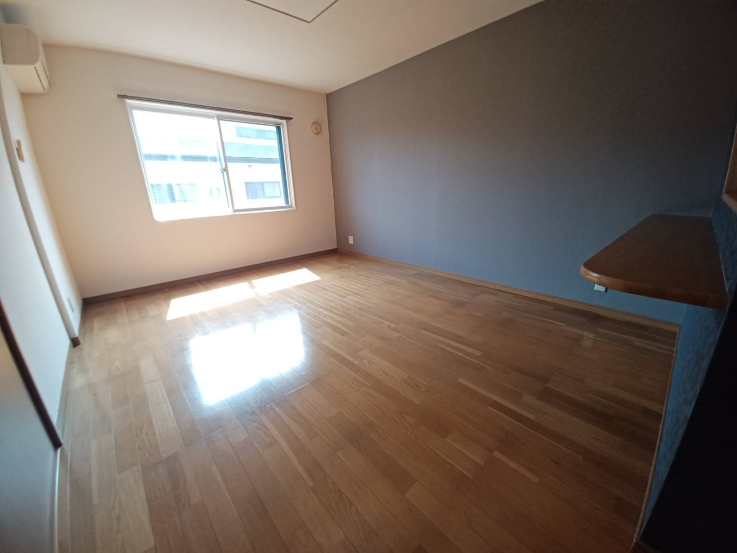 ヒーローマンション・セオの居間・リビング