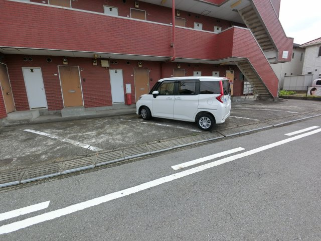 【駐車場】