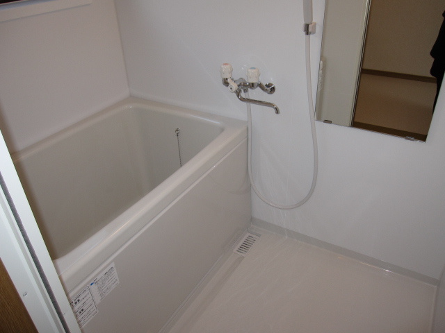 ハイツヤマダの浴室