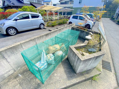 【その他共用部分】 | ボービラージュ坂本A棟 | 敷地内にゴミ置き場ございます