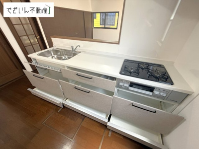 【キッチン】 | 深谷市上野台　中古住宅   | 現地(2025年4月撮影)