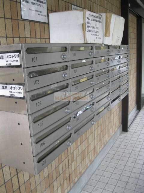 パークハイツ桃井のエントランス