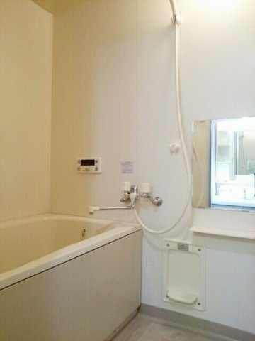 ニューシティ藤澤Ｂ棟の浴室