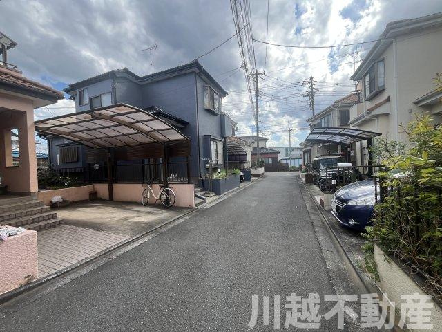 タクトホーム施工のフルリノベ中古戸建の前面道路含む現地写真|前面道路含む現地写真です