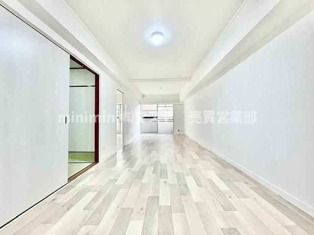 コーポあびこの居間・リビング