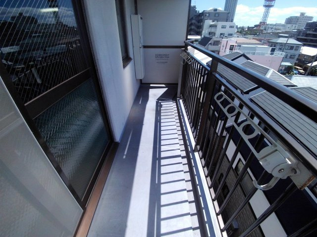 アゼリア六甲のバルコニー