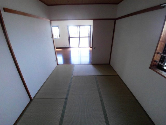 アゼリア六甲の和室