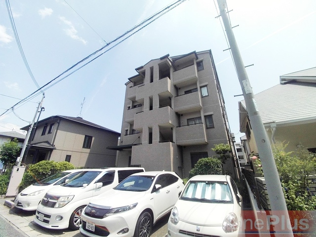 アゼリア六甲の外観