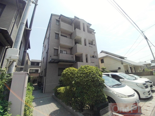 アゼリア六甲の外観