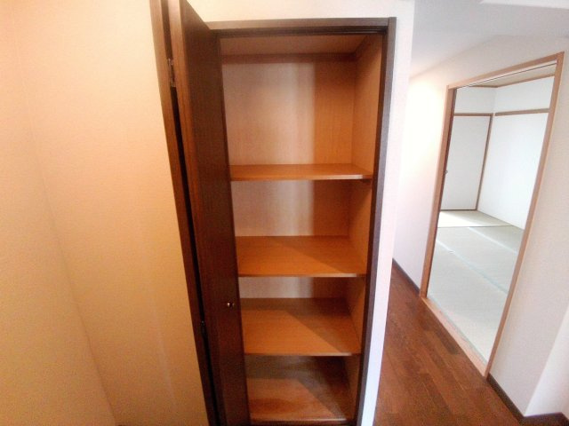 アゼリア六甲の収納