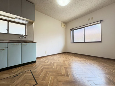 【居間・リビング】 | 原町２階建貸家