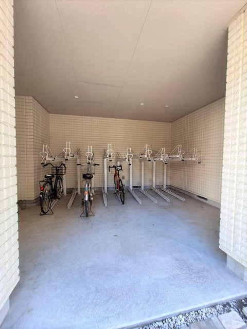 ラ・レーヴ新川崎のその他共用部分|屋根付駐輪場