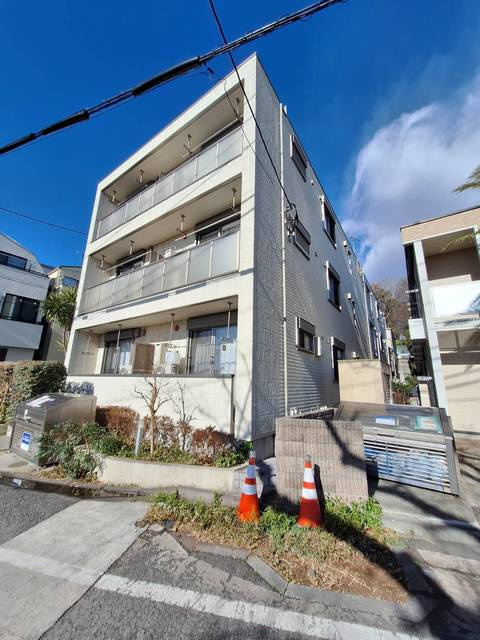 ラ・レーヴ新川崎のエントランス