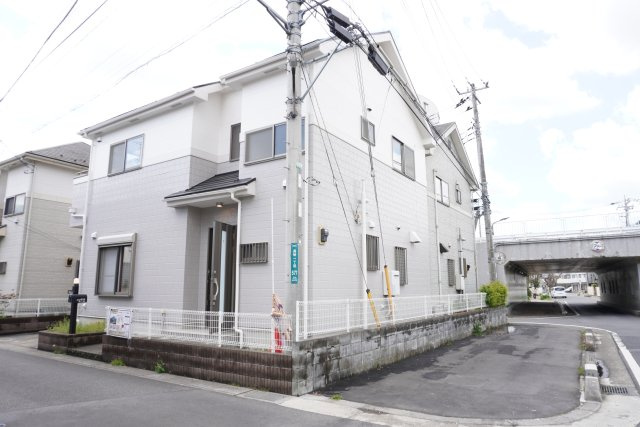 草加市長栄1丁目 中古戸建の外観