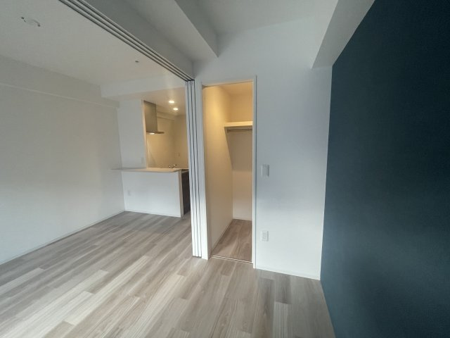 セレニテ新大阪グランデ ミリュー　仲介手数料無料の洋室