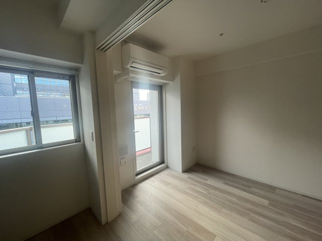 セレニテ新大阪グランデ ミリュー　仲介手数料無料の居間・リビング