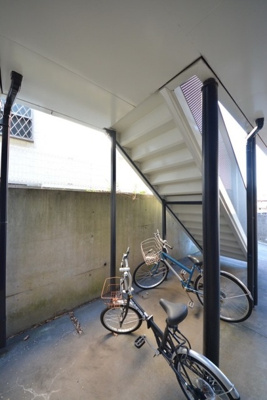 【ロビー】 | リュン・ローゼ