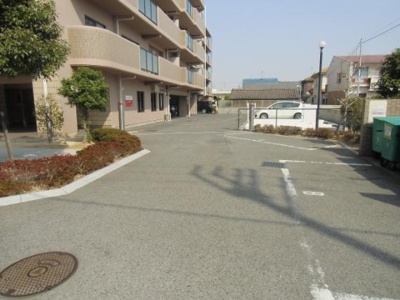 【駐車場】 | ネオハイツ堺・北花田（五箇荘東小学校）