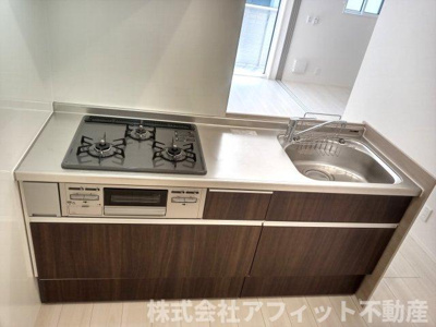 【キッチン】 | D-residence・M川北 | 三口ガスコンロ