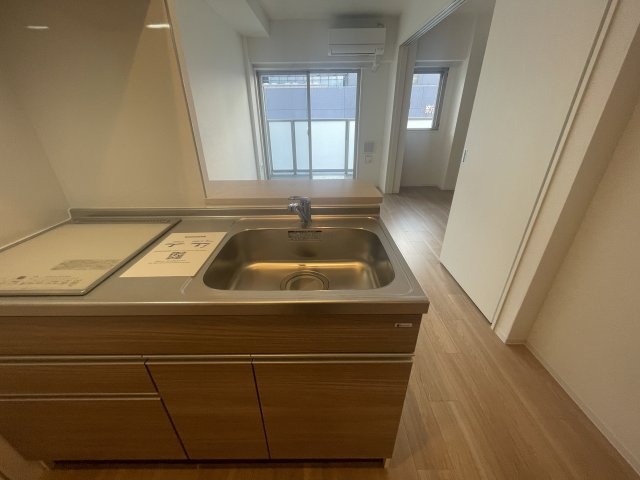 セレニテ新大阪グランデ　ミリューのキッチン