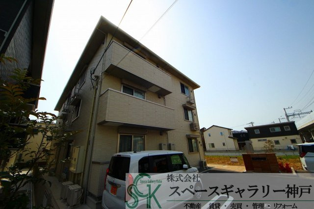 クレール林崎の外観