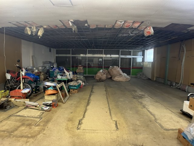 ヱヶ屋敷貸店舗の内装